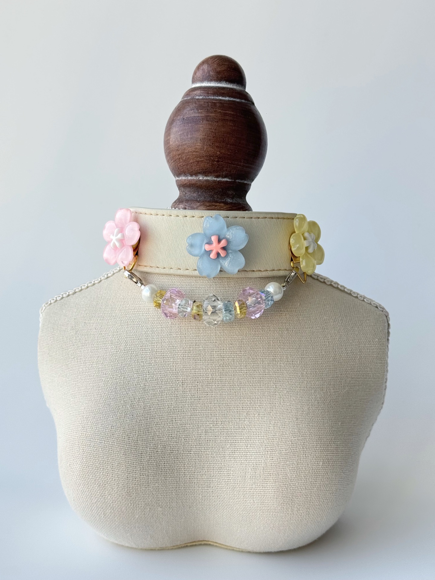 Pet Crystal Collar 14mm White/Pink Gemstone Flat Bead ➕ 8mm Pearl Shell ➕ 7mm Sapphire Cut Surface ➕ 7mm Topaz Cut Surface, Alloy Accessories