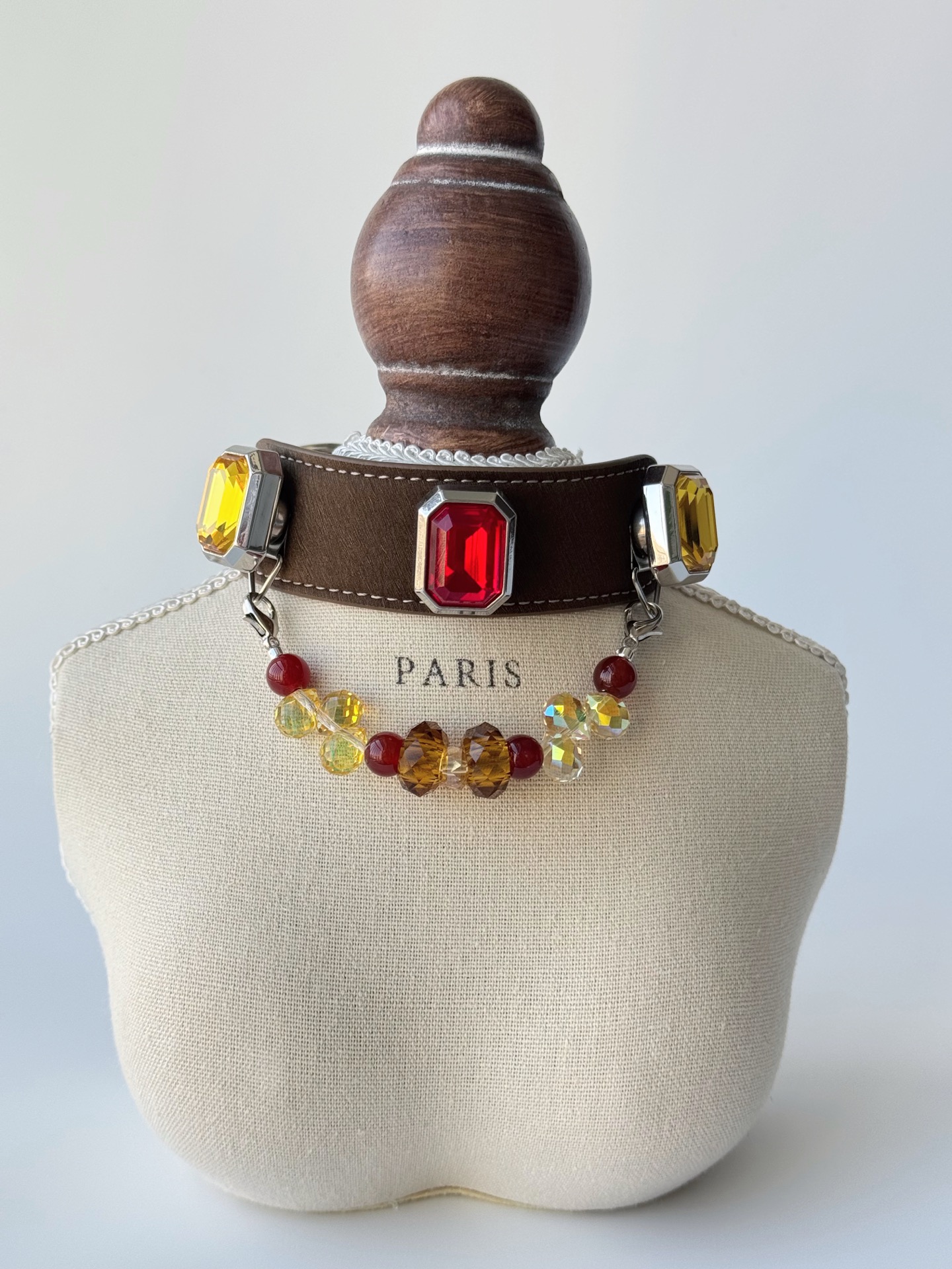 Pet Crystal Collar 14mm Brown Gemstone Flat Bead ➕ 8mm Red Agate ➕ 8mm Champagne Gold Gemstone Cut Surface ➕ 8mm Topaz Water Drop